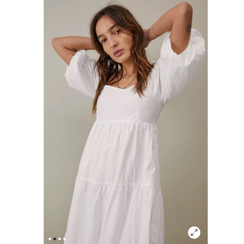 Faithfull the Brand Kiona Tiered Cotton Midi Dress - Picture 4 of 16